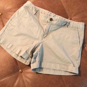 Khaki Banana Republic shorts